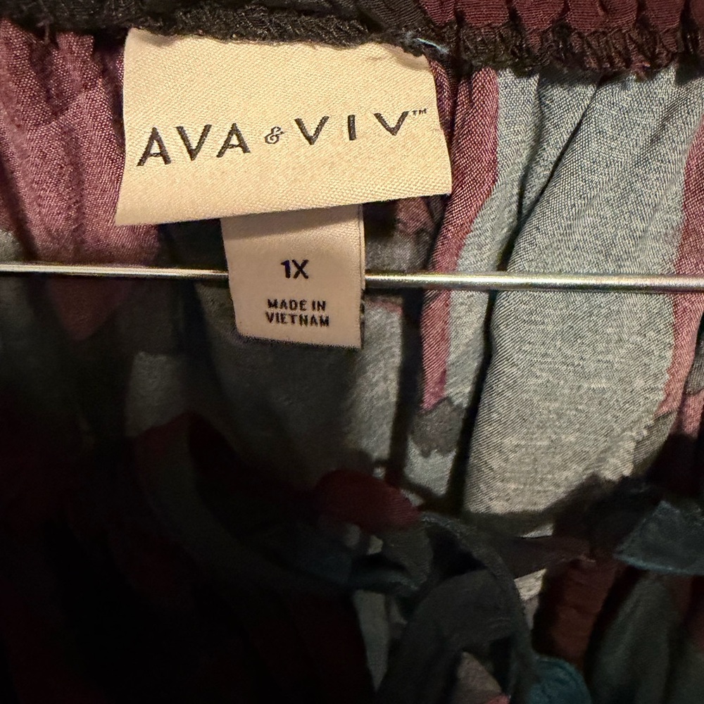 EUC 1x Ava and Viv Women's Multicolor Blouse - Picture 6 of 6
